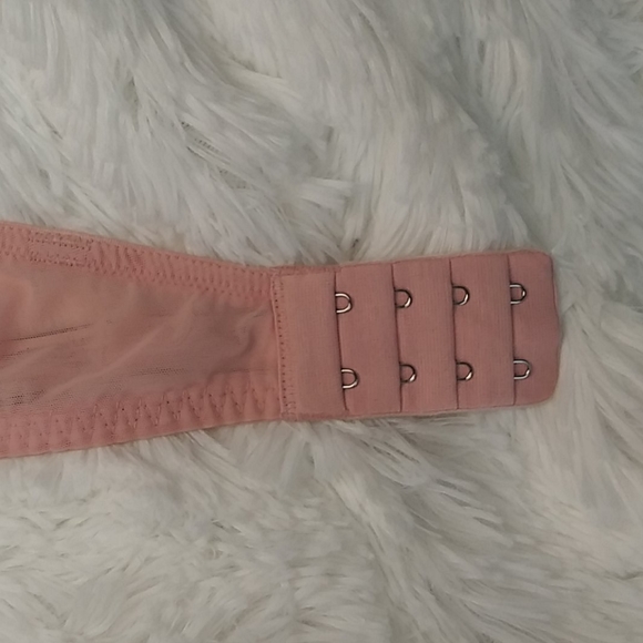 Victoria's Secret Dream Angels Bra with Fuzzy Straps - Picture 9 of 16